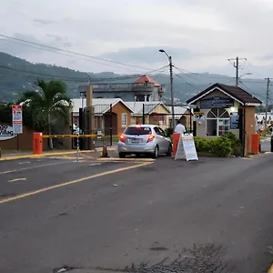 The Rest Stop- Gated Community-24 Hrs Security , Montego Bay Jamaica